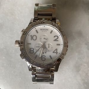 Nixon 5130 Metallic Chronograph Watch